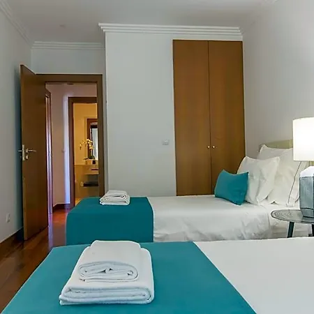 Oriente 25 By Iin - Parque Nacoes 호텔